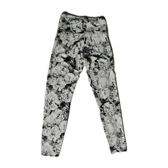 Balance Collection Women's Black & White‎ Rose Floral Print Leggings Size M Yoga - Picture 2 of 6